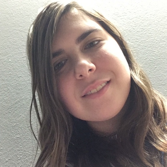 Meet your Posher, Megan - Picture 1 of 1